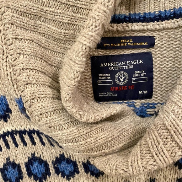 AEO athletic fit cowl neck sweater - Picture 2 of 3